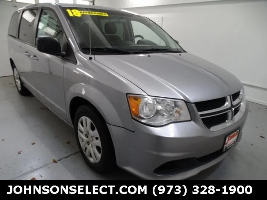 2018 Dodge Grand Caravan SE photo 1