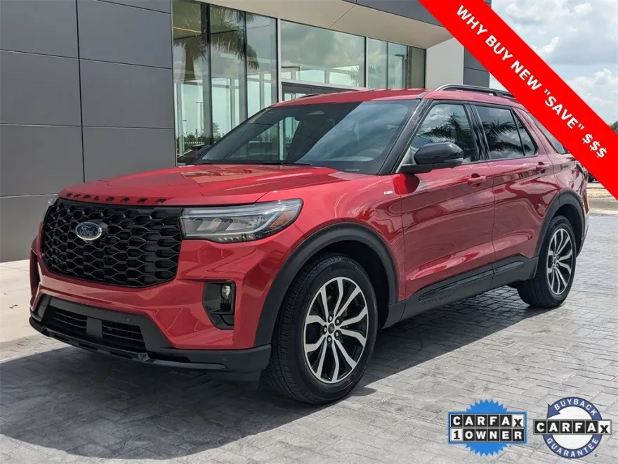 2025 Ford Explorer ST-Line photo 1