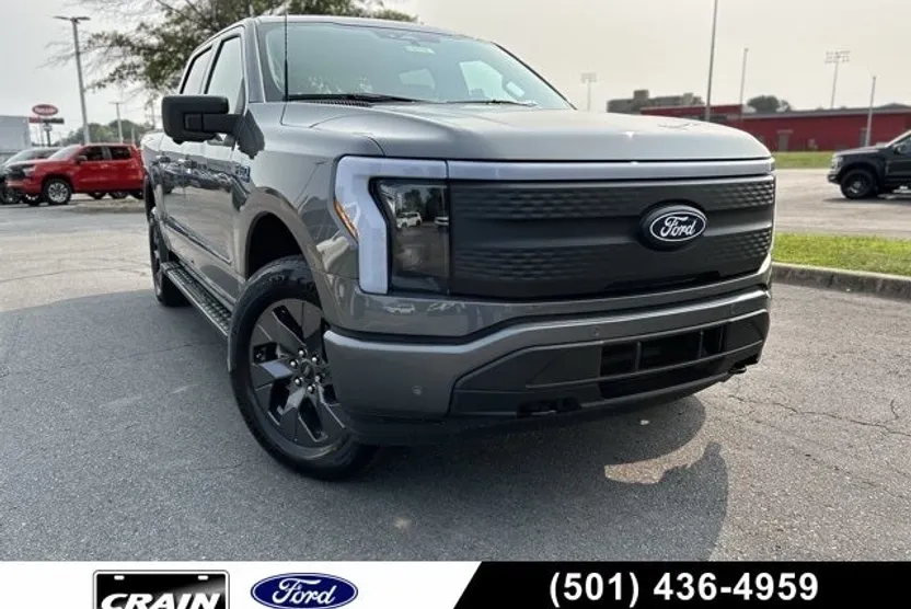 2025 Ford F-150 Lightning photo 1