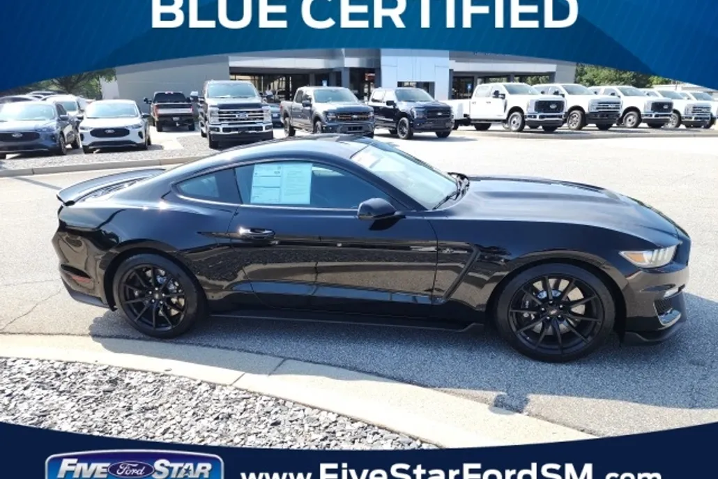 2016 Ford Mustang Shelby GT350 photo 1