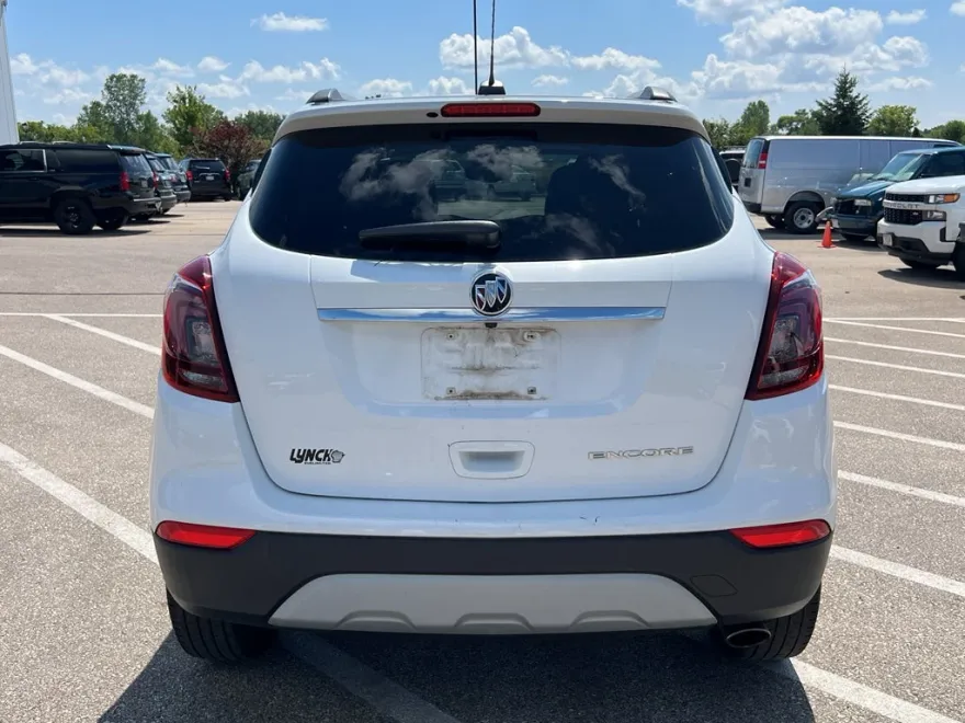 2021 Buick Encore Preferred photo 1