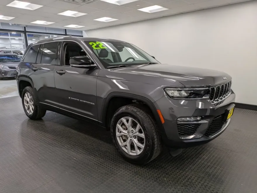 2022 Jeep Grand Cherokee Limited photo 1