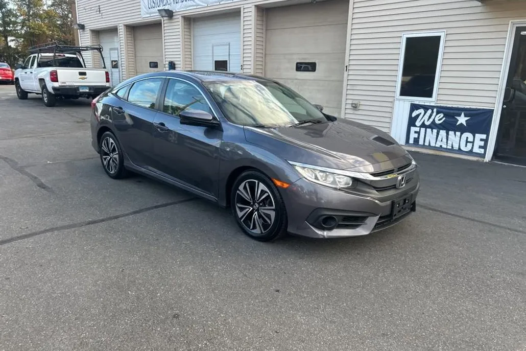 2017 Honda Civic EX-T photo 1