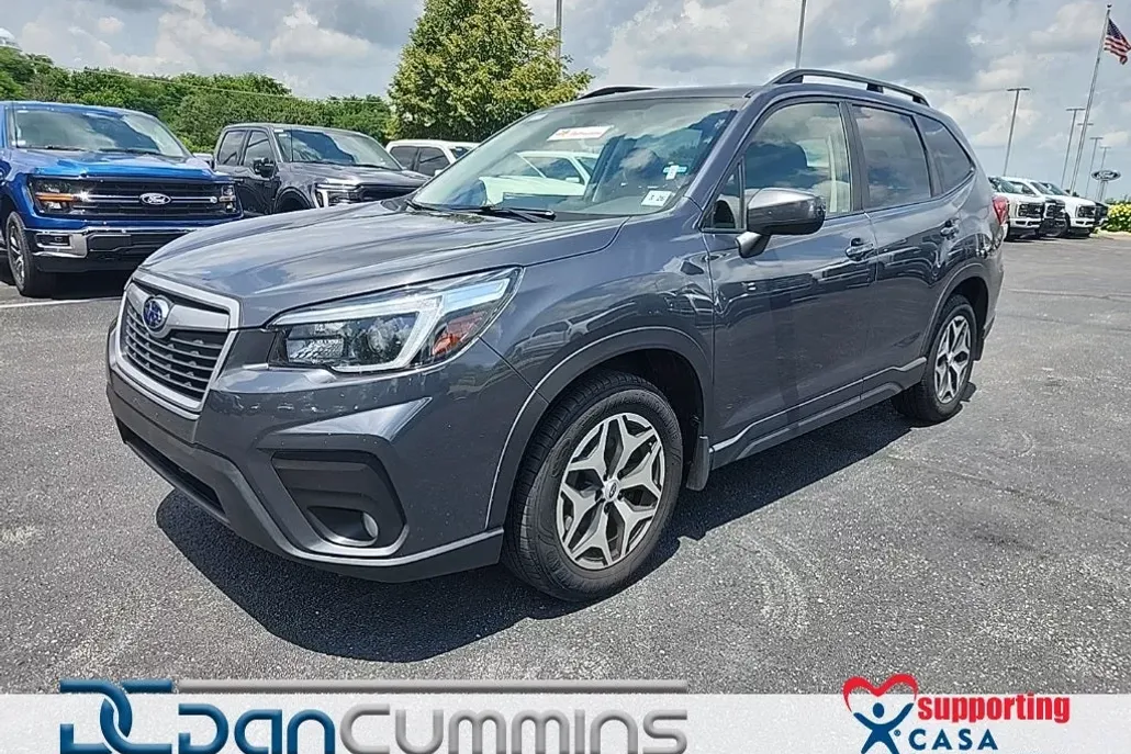 2021 Subaru Forester Premium photo 1