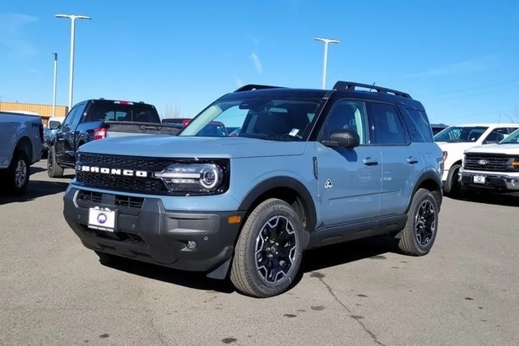 2025 Ford Bronco Sport Outer Banks photo 1