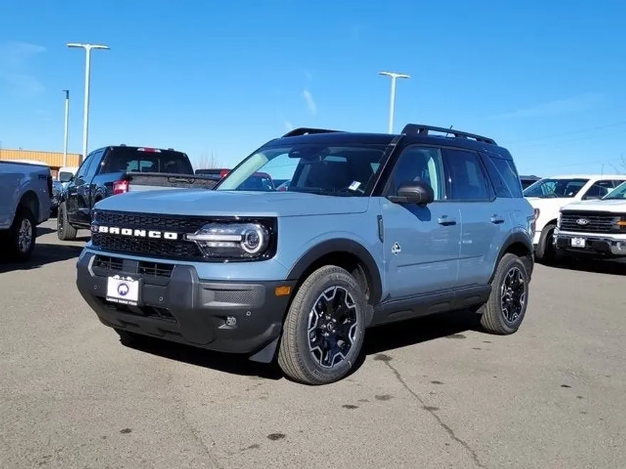 2025 Ford Bronco Sport Outer Banks photo 1