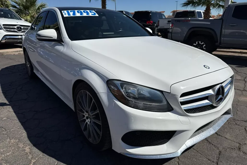 2017 Mercedes Benz C 300 4MATIC Sedan photo 1