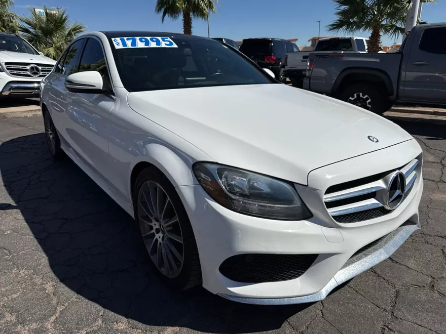 2017 Mercedes Benz C 300 4MATIC Sedan photo 1