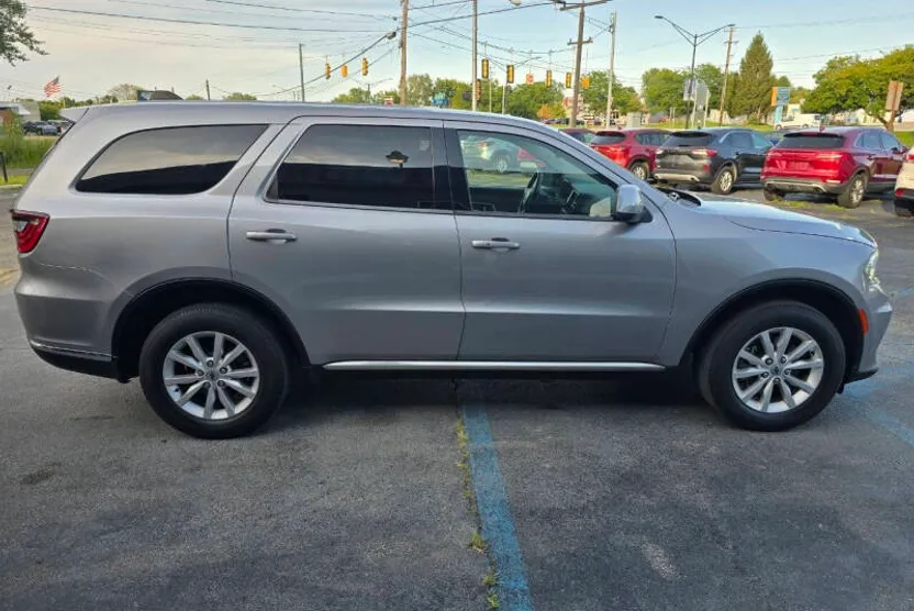 2021 Dodge Durango SXT Plus photo 1