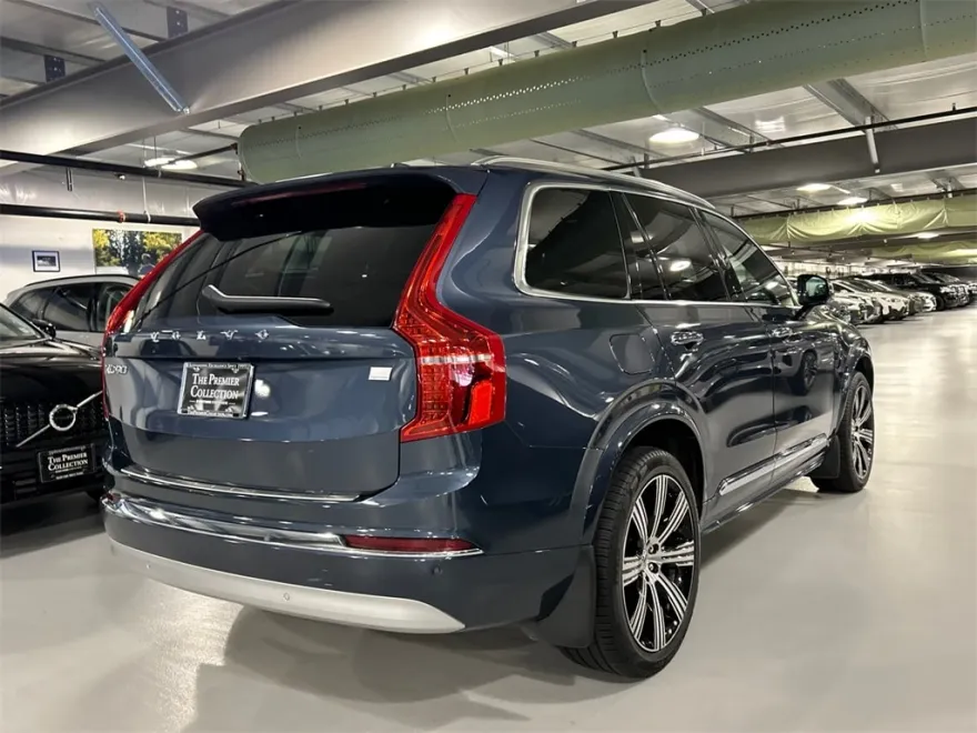 2022 Volvo XC90 Recharge T8 Inscription photo 1