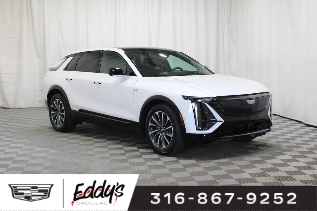 2025 Cadillac Lyriq Sport photo 1