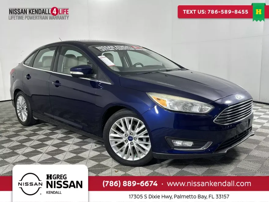 2017 Ford Focus Titanium photo 1