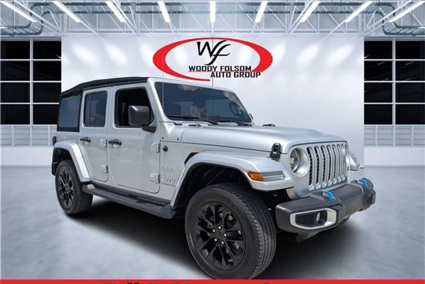 2023 Jeep Wrangler 4xe Sahara photo 1