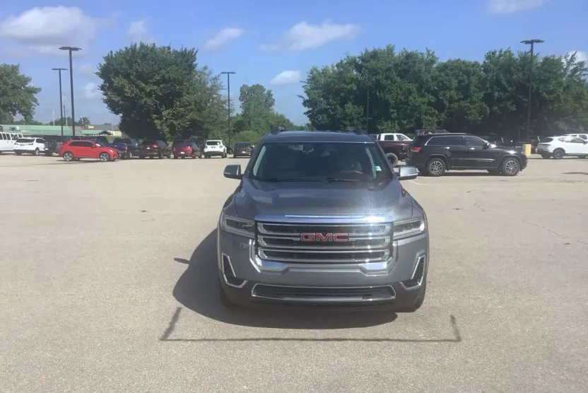 2022 Gmc Acadia SLE photo 1