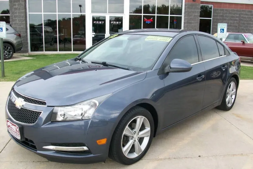 2013 Chevrolet Cruze photo 1