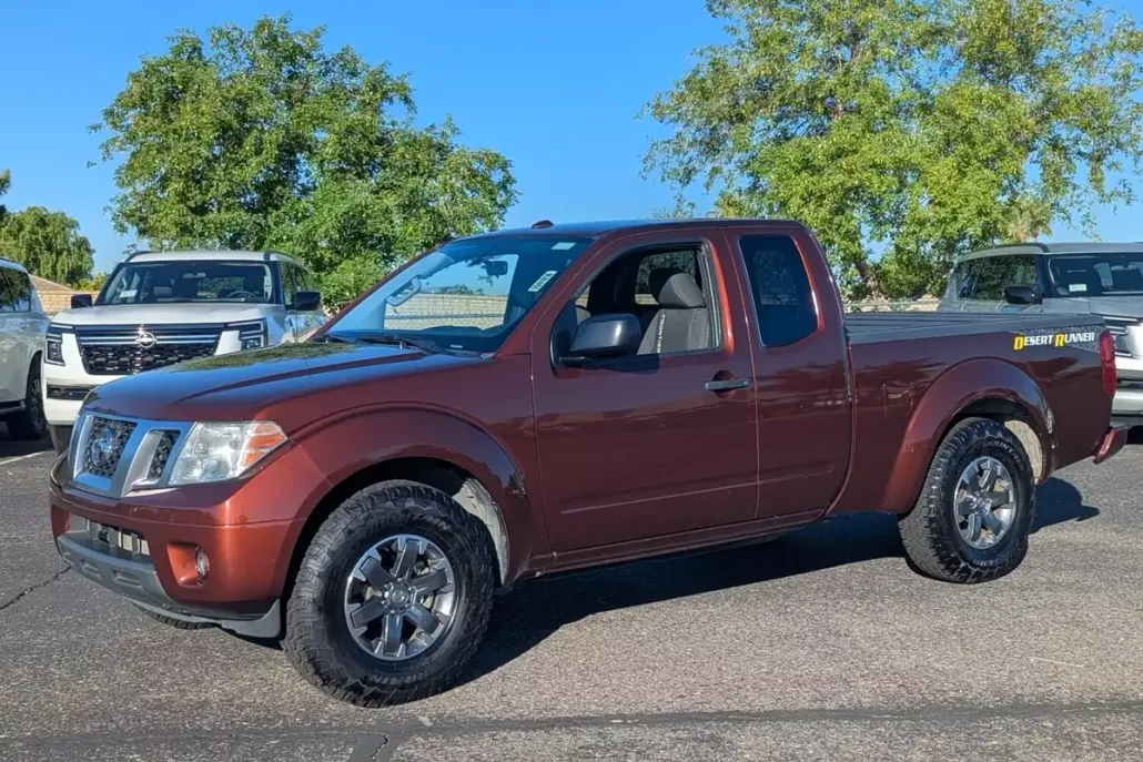 2016 Nissan Frontier Desert Runner photo 1