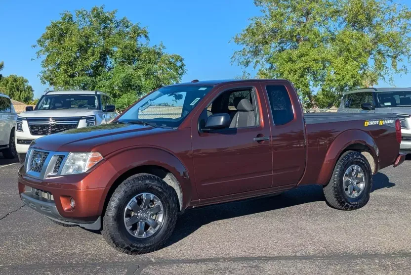 2016 Nissan Frontier Desert Runner photo 1
