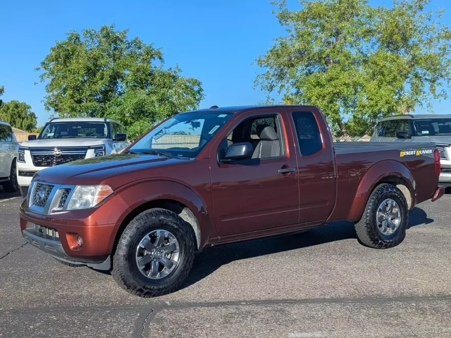2016 Nissan Frontier Desert Runner photo 1