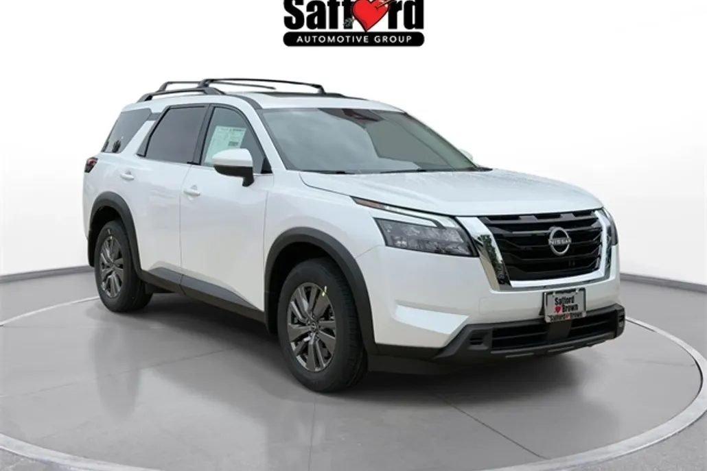 2025 Nissan Pathfinder SV photo 1