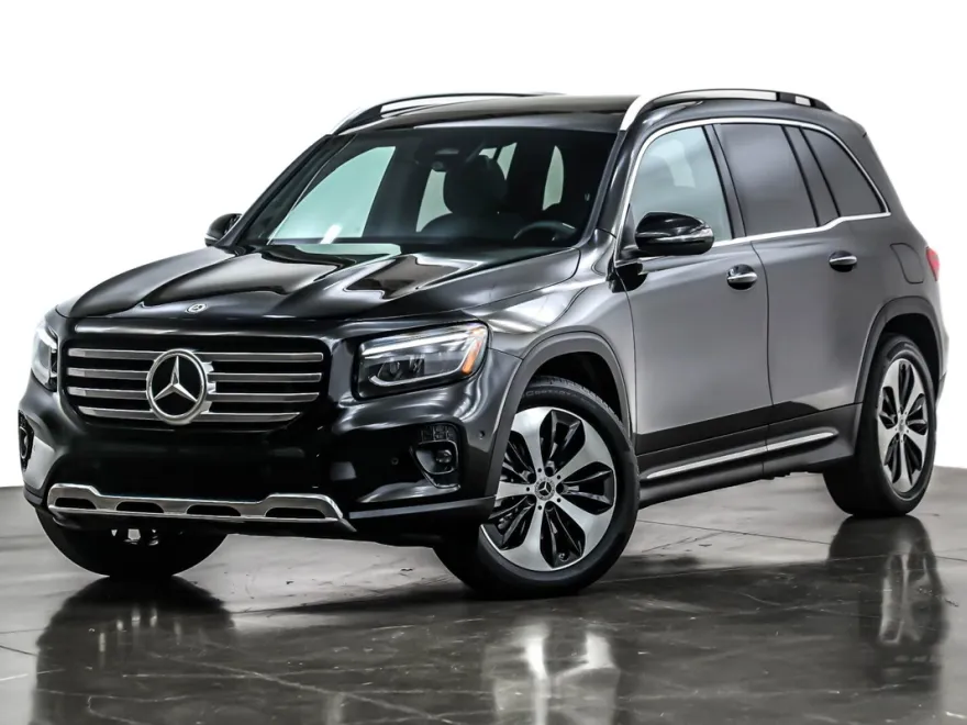 2024 Mercedes Benz GLB 250 4MATIC photo 1