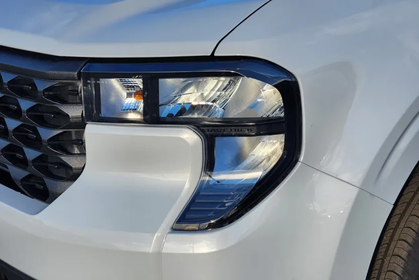 2025 Ford Maverick XL photo 1