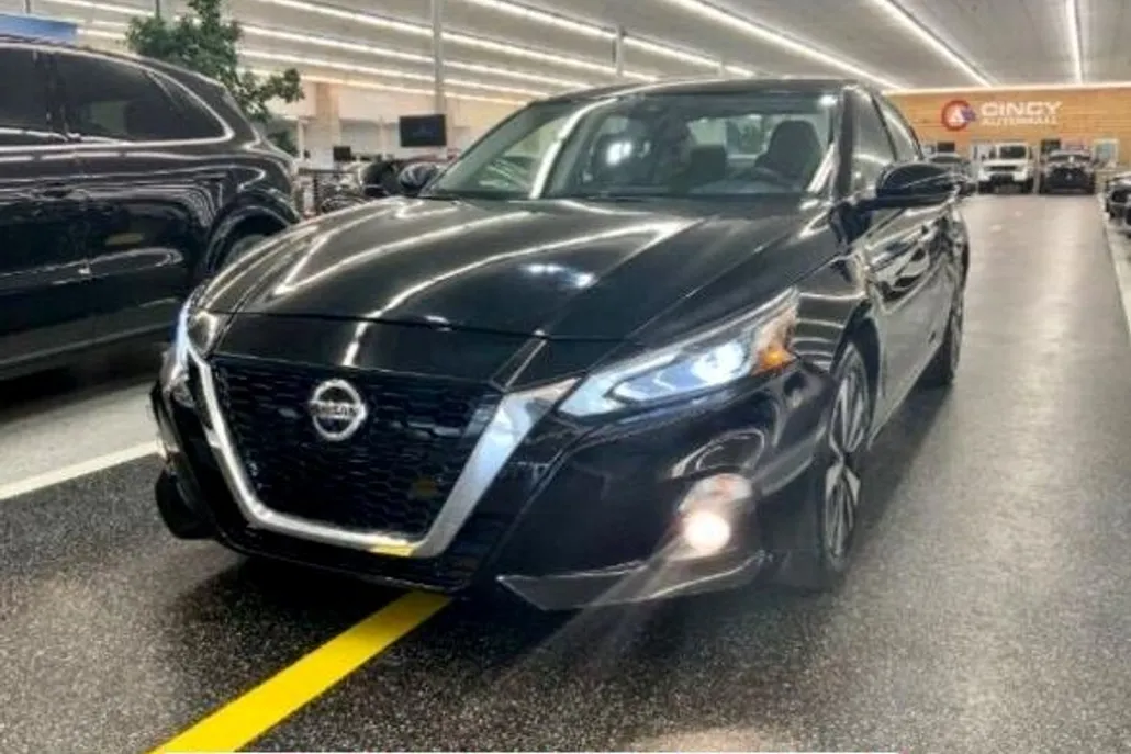2019 Nissan Altima 2.5 SL photo 1