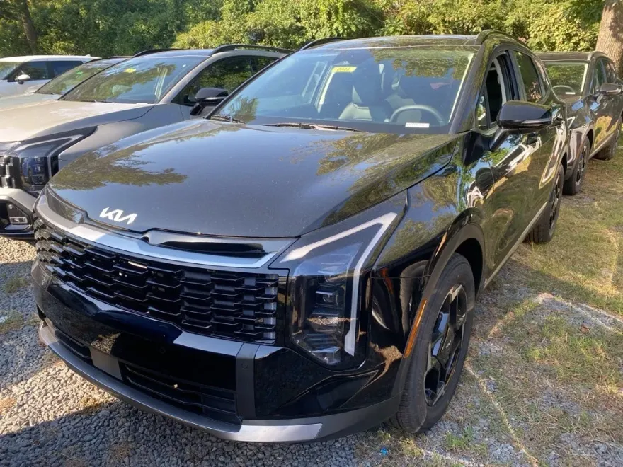 2026 Kia Sportage EX photo 1