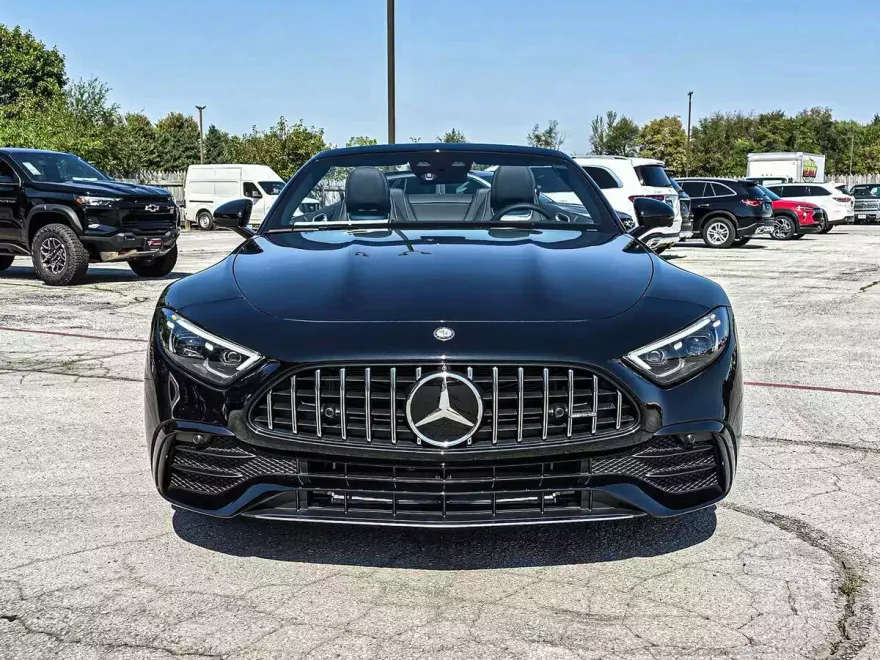 2025 Mercedes Benz SL AMG 43 photo 1