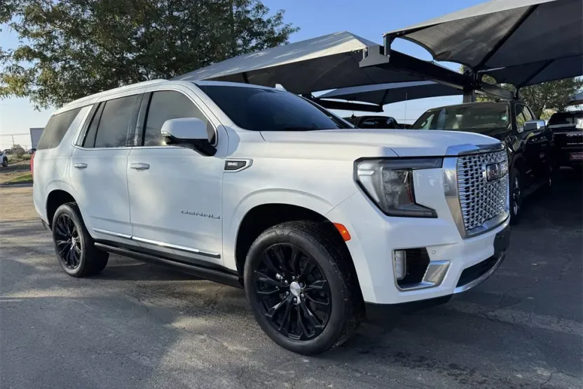 2022 Gmc Yukon Denali photo 1