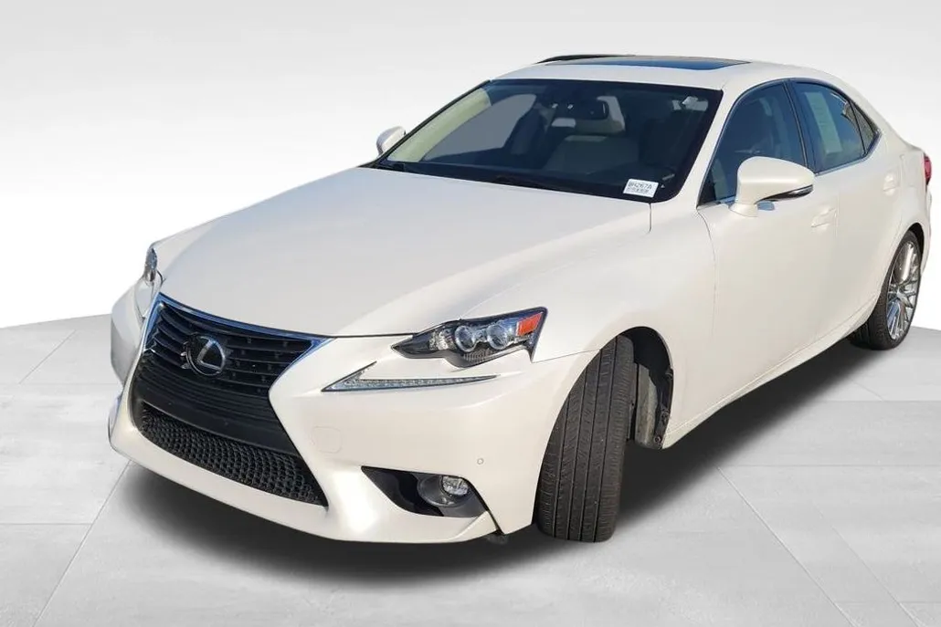 2016 Lexus IS 300 photo 1