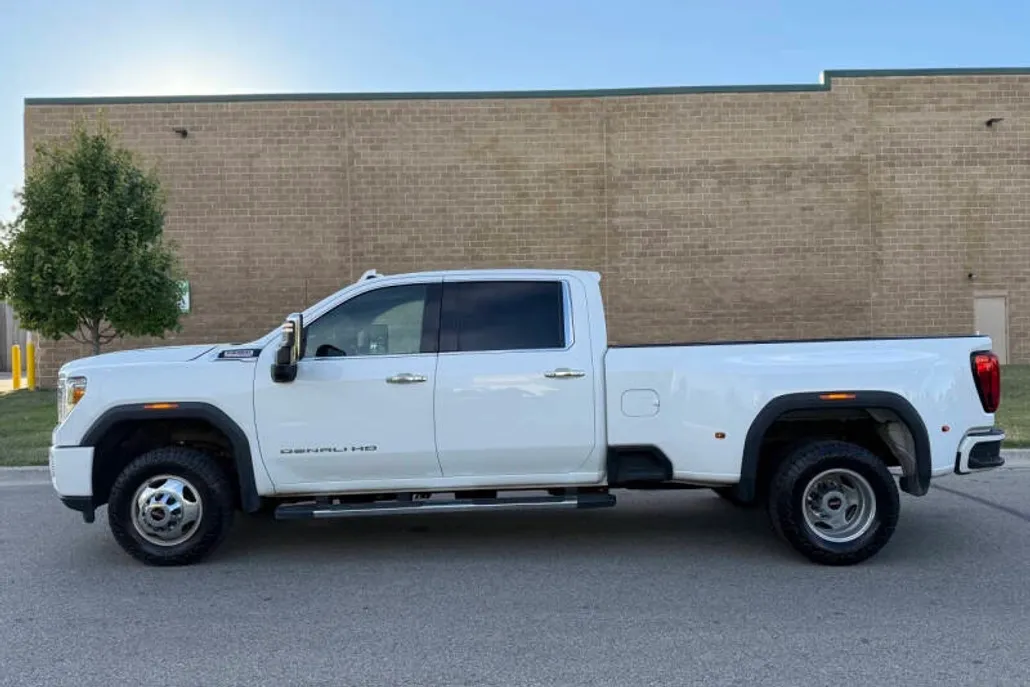 2022 Gmc Sierra HD Denali photo 1