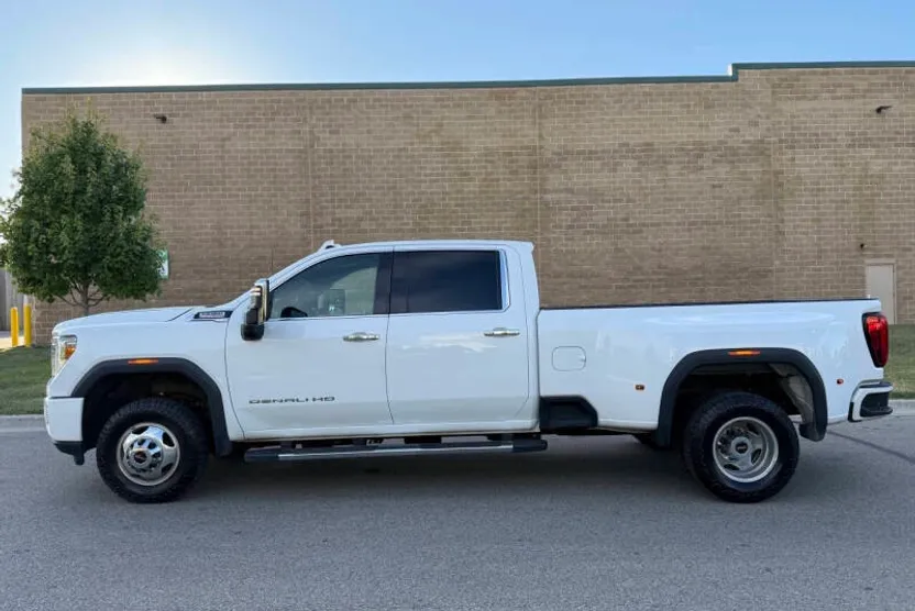 2022 Gmc Sierra HD Denali photo 1