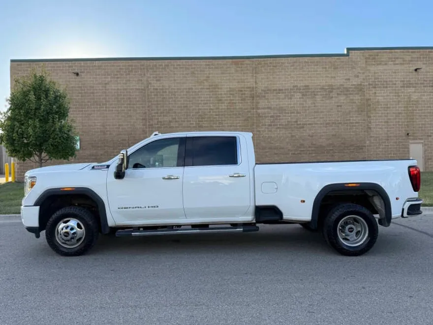 2022 Gmc Sierra HD Denali photo 1