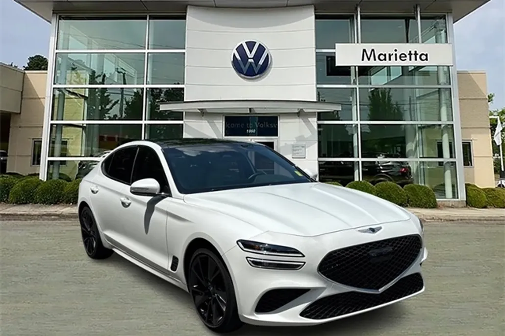2023 Genesis G70 3.3T photo 1