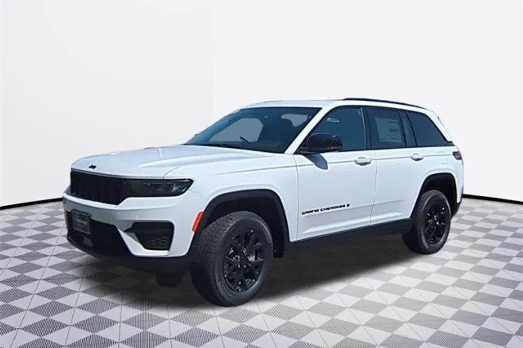 2025 Jeep Grand Cherokee Laredo photo 1