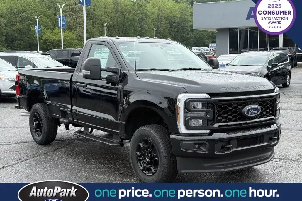 2025 Ford F-250 XL photo 1