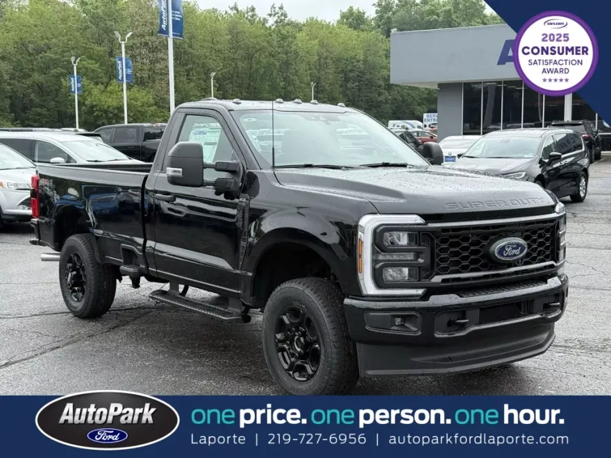 2025 Ford F-250 XL photo 1