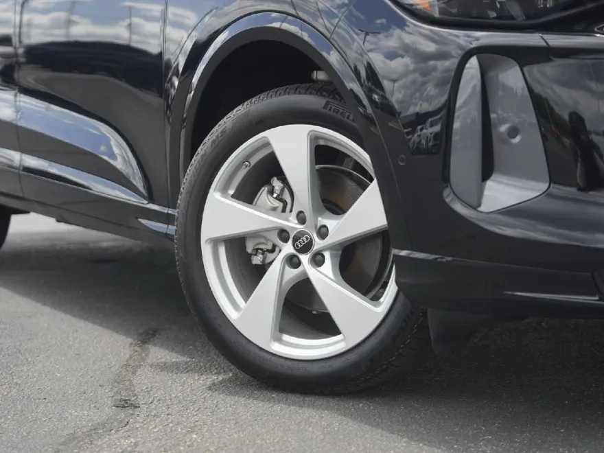 2025 Audi Q5 2.0T Premium Plus photo 1