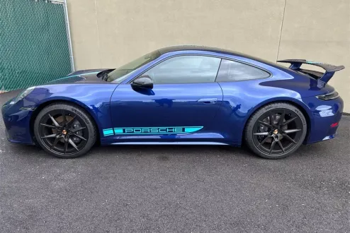 2025 Porsche 911 photo 2