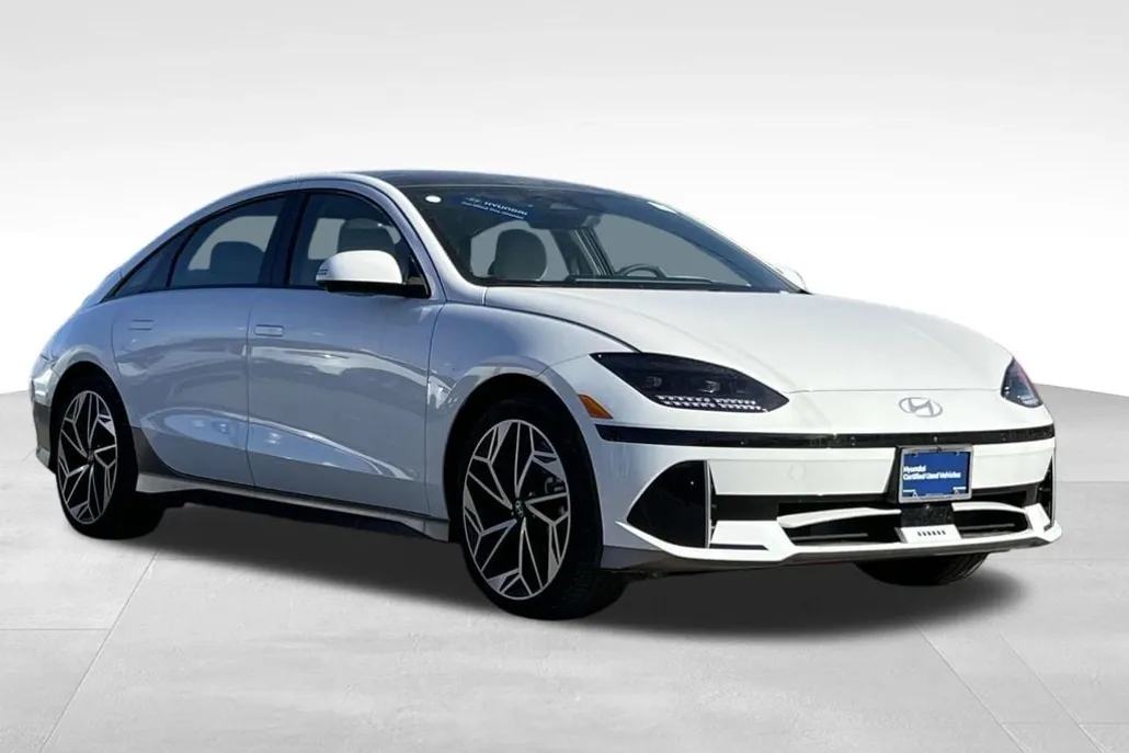 2023 Hyundai Ioniq 6 Limited photo 1