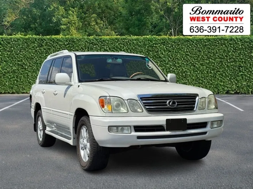 2005 Lexus LX 470 photo 1