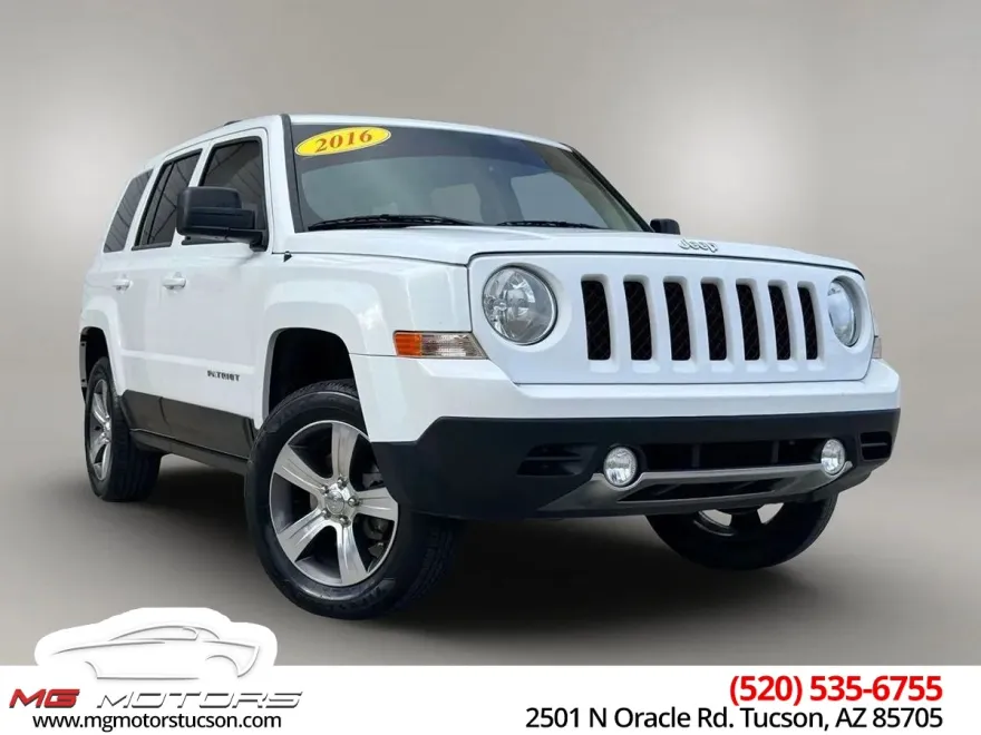 2016 Jeep Patriot Latitude photo 1