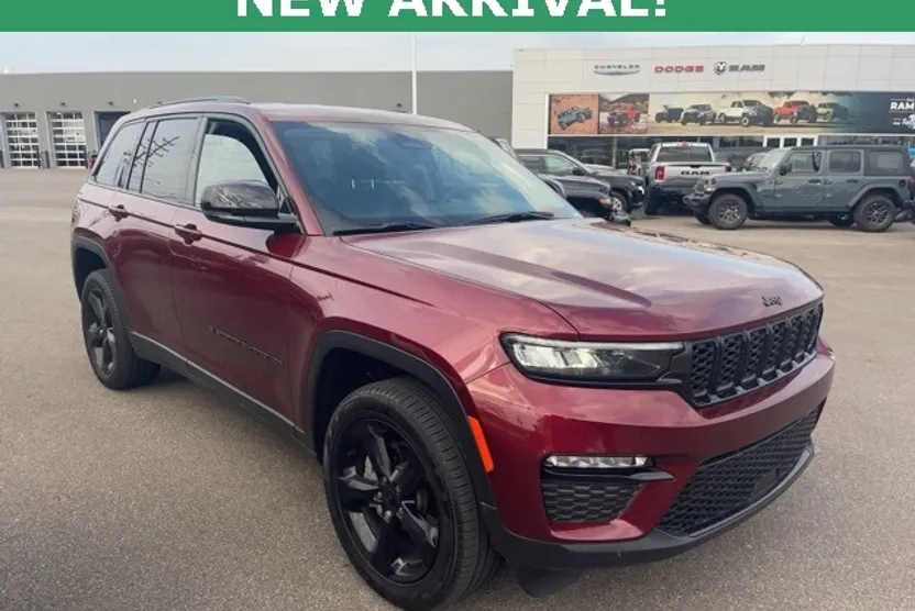 2023 Jeep Grand Cherokee Limited photo 1