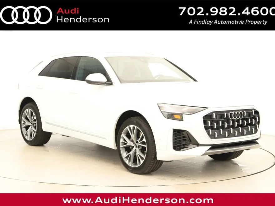 2025 Audi Q8 Premium photo 1