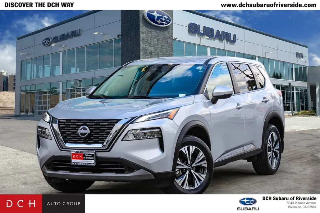 2022 Nissan Rogue SV photo 1