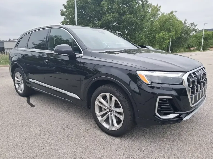 2025 Audi Q7 55 Premium Plus photo 1