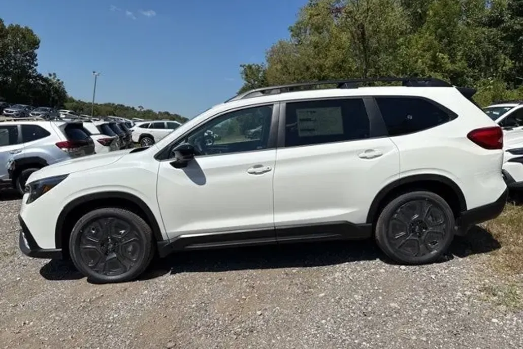 2025 Subaru Ascent Onyx Edition photo 1