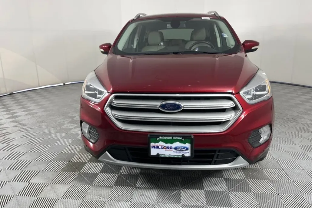 2019 Ford Escape Titanium photo 1