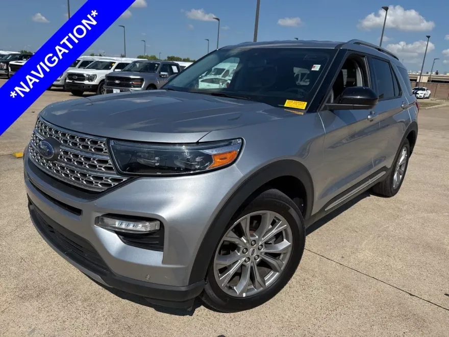 2023 Ford Explorer Limited photo 1