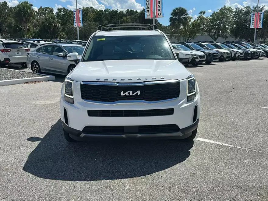 2022 Kia Telluride S photo 1